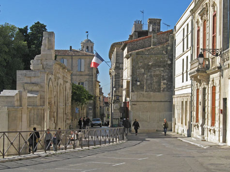 Maps of Arles France and Region